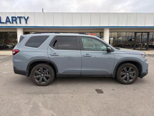 Sonic Gray Pearl 2025 Honda Pilot Sport
