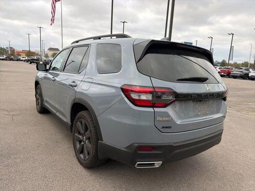 Sonic Gray Pearl 2025 Honda Pilot Sport