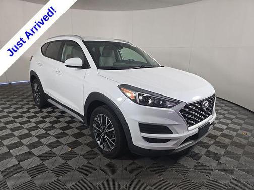 White Cream 2021 Hyundai TUCSON SEL