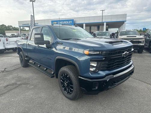 Lakeshore Blue Metallic 2026 Chevrolet Silverado 2500 Custom