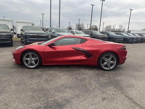 Red Mist Metallic Tintcoat 2026 Chevrolet Corvette Stingray w/1LT