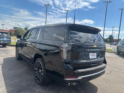 2025 Chevrolet Suburban 4WD High Country