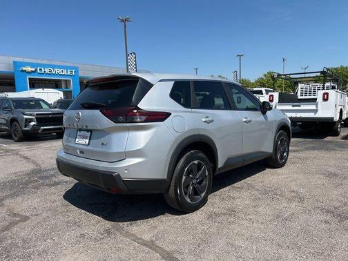 Brilliant Silver Metallic 2024 Nissan Rogue SV