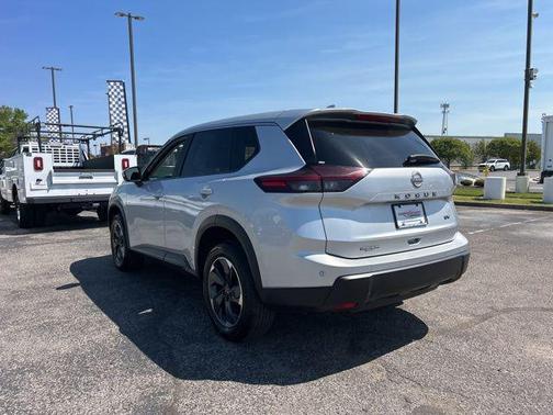 Brilliant Silver Metallic 2024 Nissan Rogue SV