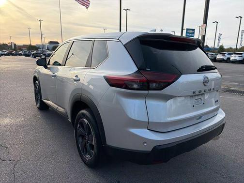 Brilliant Silver Metallic 2024 Nissan Rogue SV