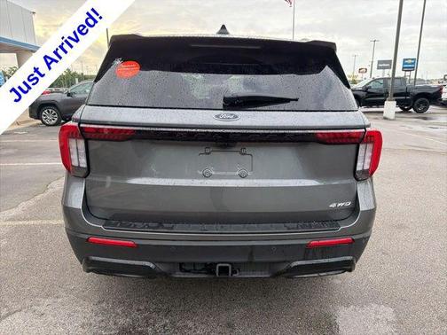 CARBONIZED GRAY METALLIC 2025 Ford Explorer ST-Line