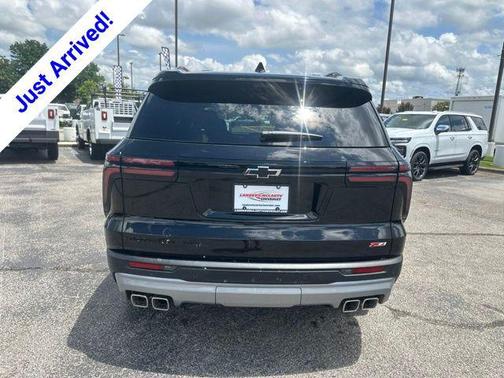 Mosaic Black Metallic 2026 Chevrolet Traverse AWD Z71