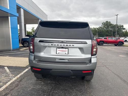 2023 Chevrolet Suburban 4WD Z71