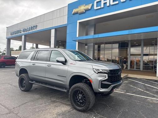 2023 Chevrolet Suburban 4WD Z71