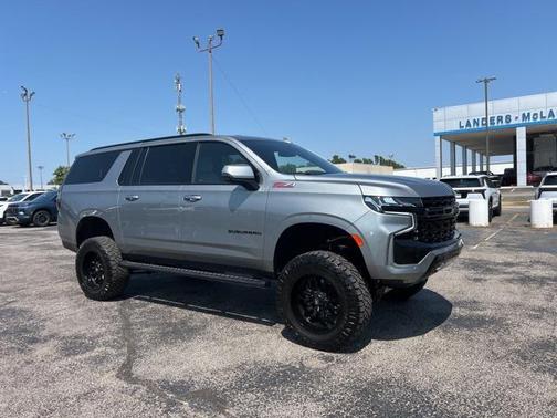 2023 Chevrolet Suburban 4WD Z71