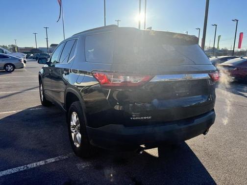 2021 Chevrolet Traverse LT Cloth