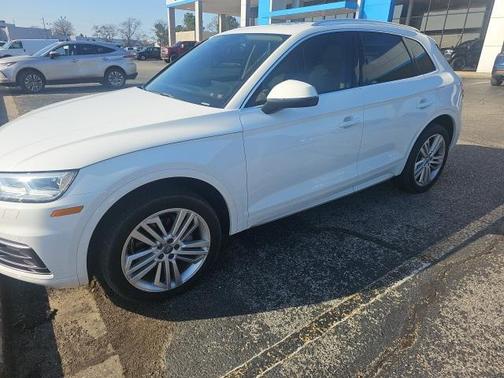2018 Audi Q5 2.0T Tech Premium