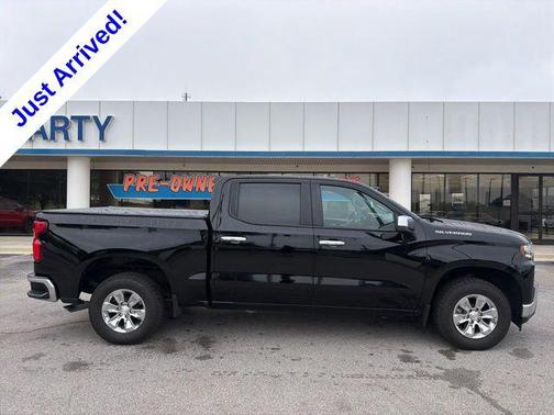Black 2022 Chevrolet Silverado 1500 Limited LT