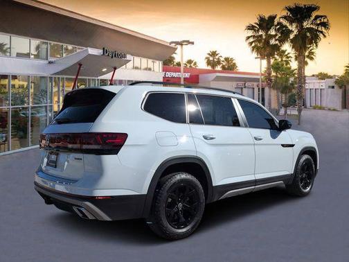 2024 Volkswagen Atlas 2.0T SE w/Technology 4MOTION