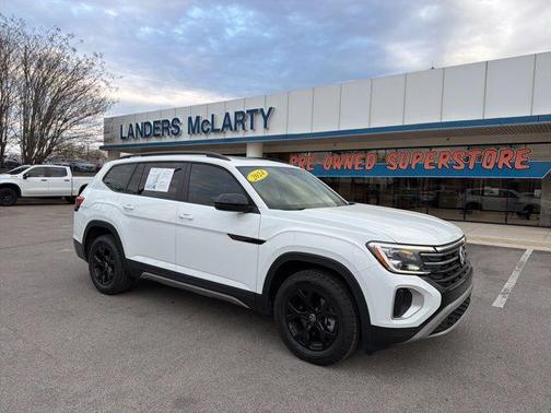 2024 Volkswagen Atlas 2.0T SE w/Technology 4MOTION