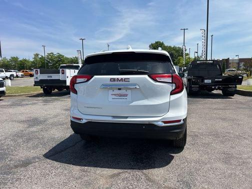 Summit White 2023 GMC Terrain SLT