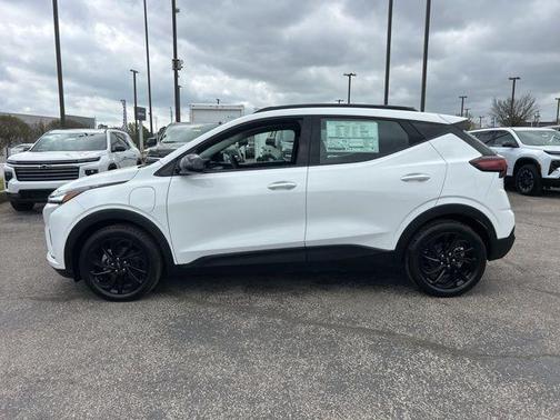 Summit White 2027 Chevrolet Bolt RS