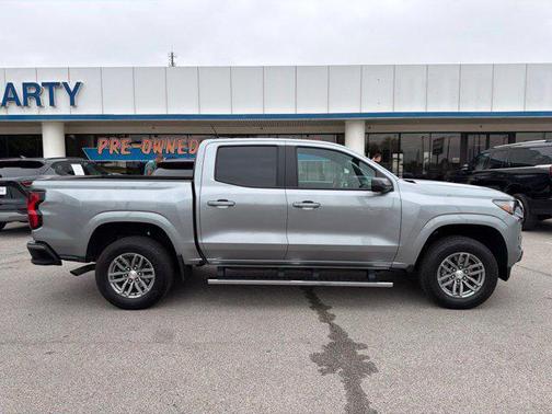 Sterling Gray Metallic 2024 Chevrolet Colorado LT