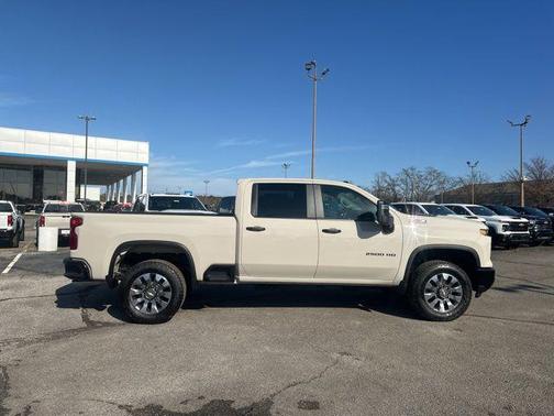 2026 Chevrolet Silverado 2500 Custom