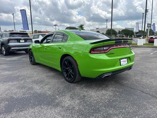 2017 Dodge Charger SXT