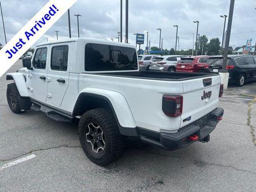 Bright White Clearcoat 2023 Jeep Gladiator Rubicon