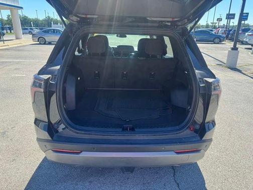 Mosaic Black Metallic 2025 Chevrolet Equinox 1LT