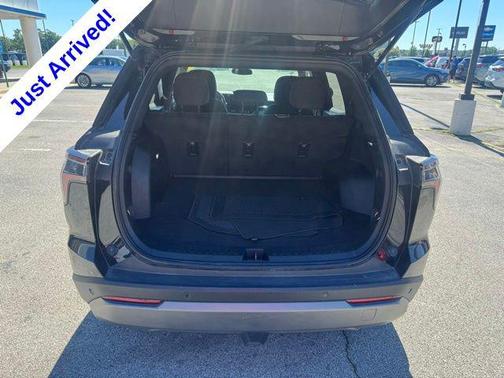 Mosaic Black Metallic 2025 Chevrolet Equinox 1LT