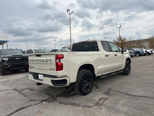 2026 Chevrolet Silverado 1500 Custom