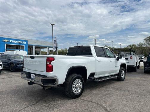 Summit White 2025 Chevrolet Silverado 2500 LT