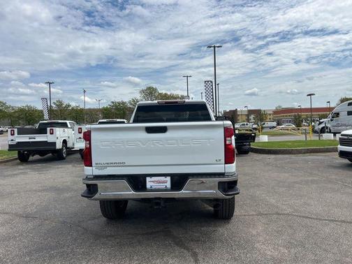 Summit White 2025 Chevrolet Silverado 2500 LT