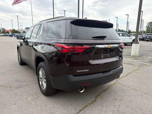 Black Cherry Metallic 2023 Chevrolet Traverse LT Cloth