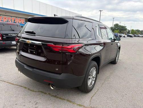 Black Cherry Metallic 2023 Chevrolet Traverse LT Cloth