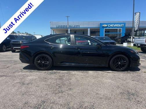 Midnight Black Metallic 2025 Toyota Camry SE