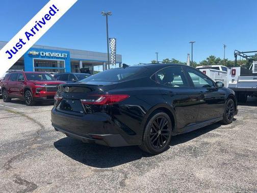 Midnight Black Metallic 2025 Toyota Camry SE