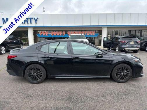 Midnight Black Metallic 2025 Toyota Camry SE
