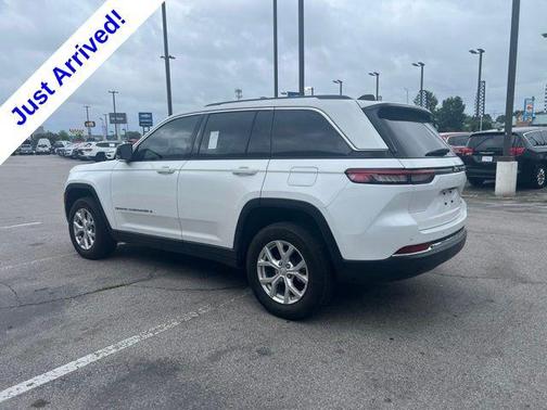 Bright White Clearcoat 2023 Jeep Grand Cherokee Limited