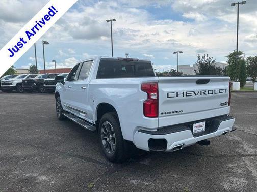 Polar White Tricoat 2026 Chevrolet Silverado 1500 High Country