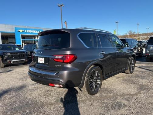 2024 INFINITI QX80 PREMIUM SELECT AWD
