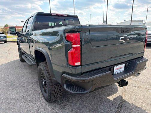 Cypress Gray 2026 Chevrolet Silverado 2500 Crew Cab, Standard Bed, XR2, 4WD