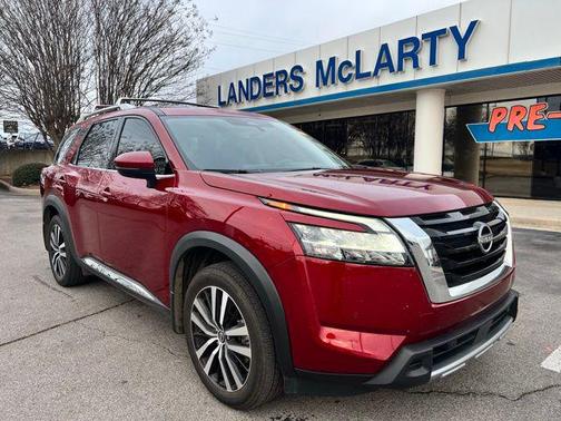 2024 Nissan Pathfinder Platinum