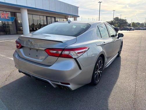 Celestial Silver Metallic 2020 Toyota Camry SE