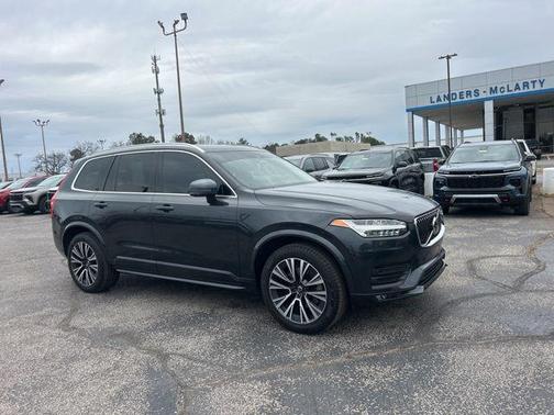 2021 Volvo XC90 T6 Momentum