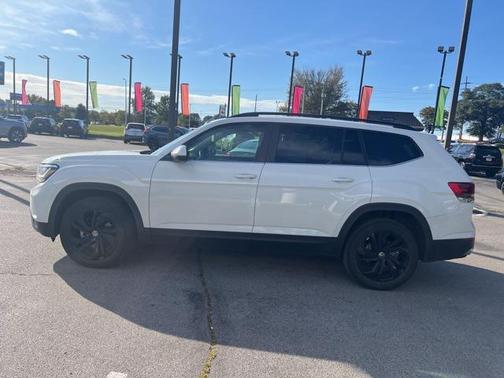 2023 Volkswagen Atlas 3.6L SE w/Technology