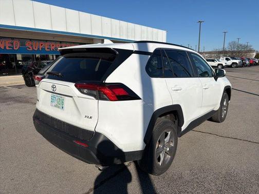 2024 Toyota RAV4 XLE