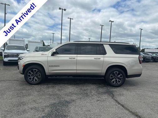 Empire Beige Metallic 2021 Chevrolet Suburban 4WD Z71
