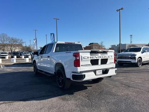 2025 Chevrolet Silverado 1500 Custom