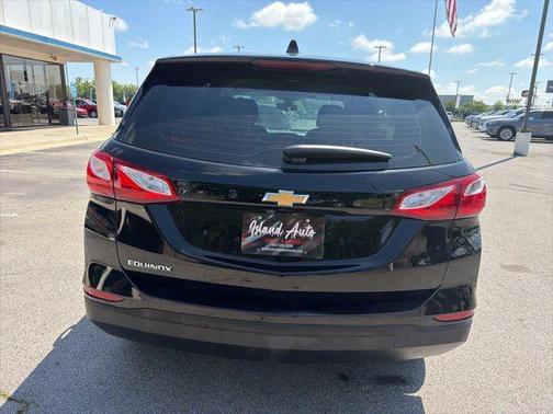 Mosaic Black Metallic 2021 Chevrolet Equinox LS