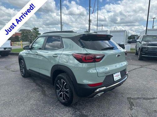 Cacti Green 2026 Chevrolet Trailblazer ACTIV