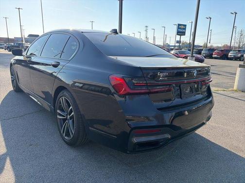 2021 BMW 750 i xDrive
