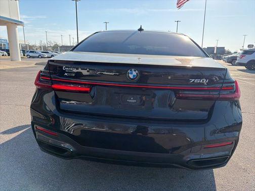 2021 BMW 750 i xDrive